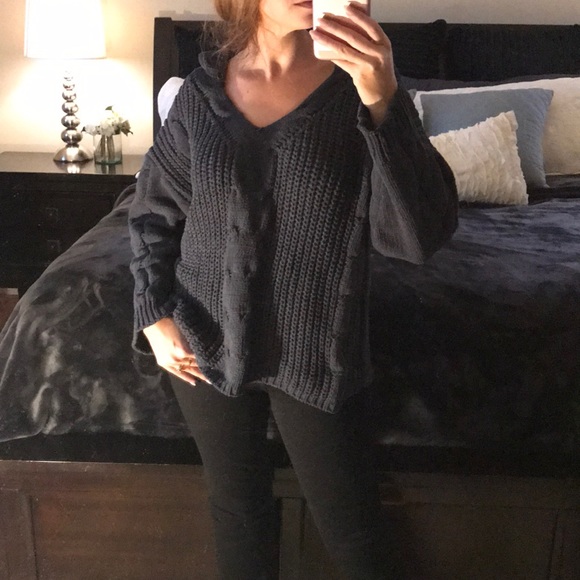 ✨LAST 2 Charcoal Chenille cable knit - Picture 4 of 6